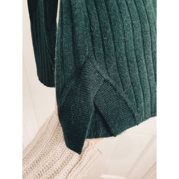 Theory 100% Cashmere Sweater - Picture 6 of 8